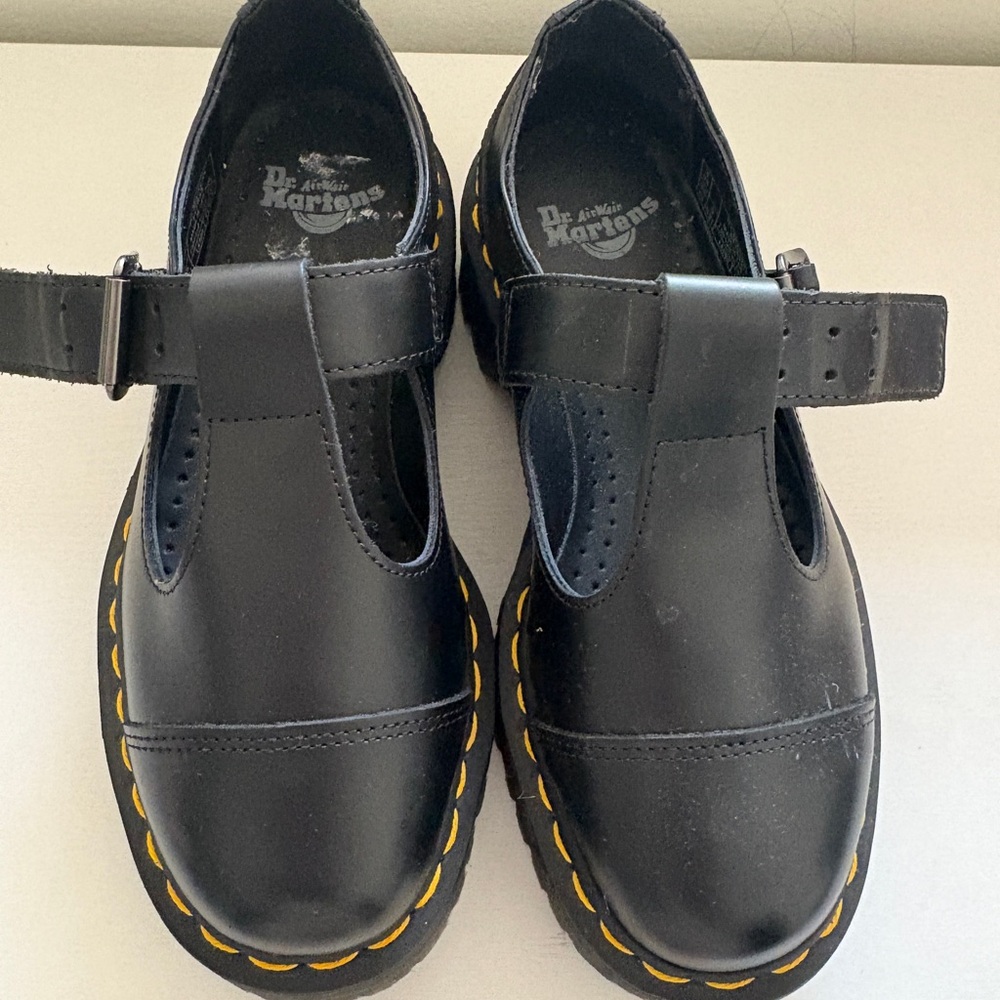 ❌❌SOLD❌❌Woman’s docs - Picture 2 of 2